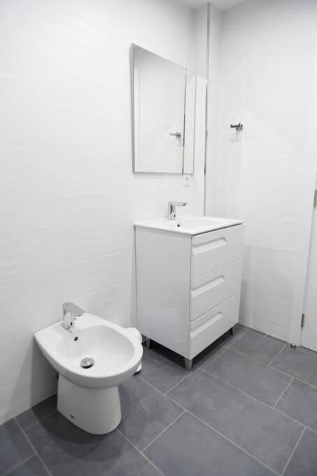 Cozy Apartment, Very Fresh At Playa De Gandia Luaran gambar